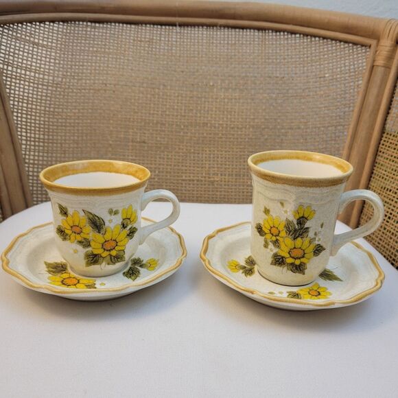 Mikasa Yellow and White Floral Mugs for Dining - Picture 1 of 4